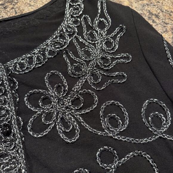 NWT Top Embroidered Boho Cottage Whimsigoth Retro Fairy Grunge Floral Black 2X - Picture 4 of 5